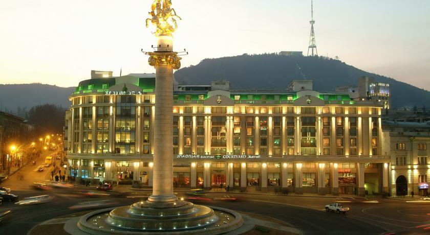 מלון Courtyard By Marriott טביליסי מראה חיצוני תמונה